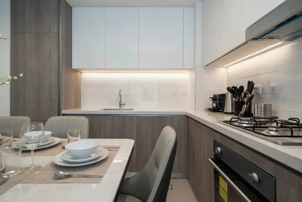 Luxury 1BR LIV Marina Modern Marina View