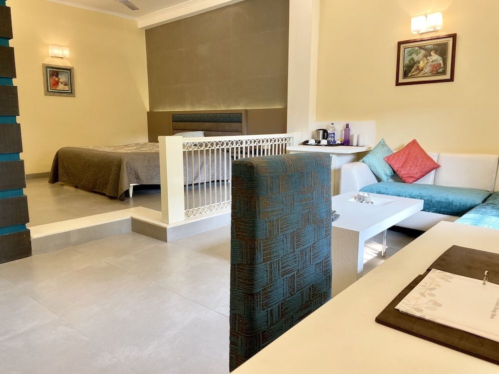 Status Club Resort