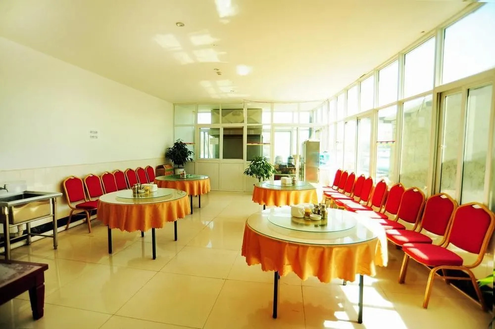Kunming Jiyang Hot Spring Hotel