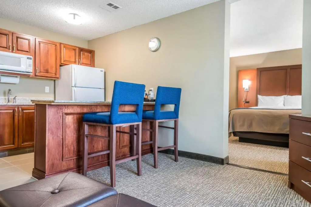 Holiday Inn Express Hotel & Suites Stillwater