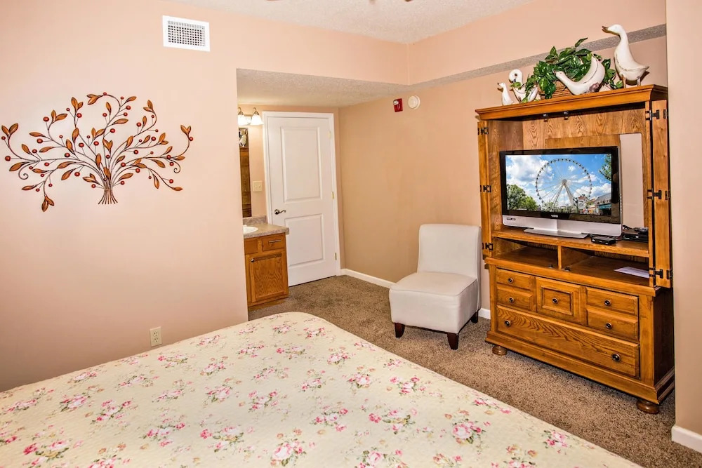 Cedar Lodge 404