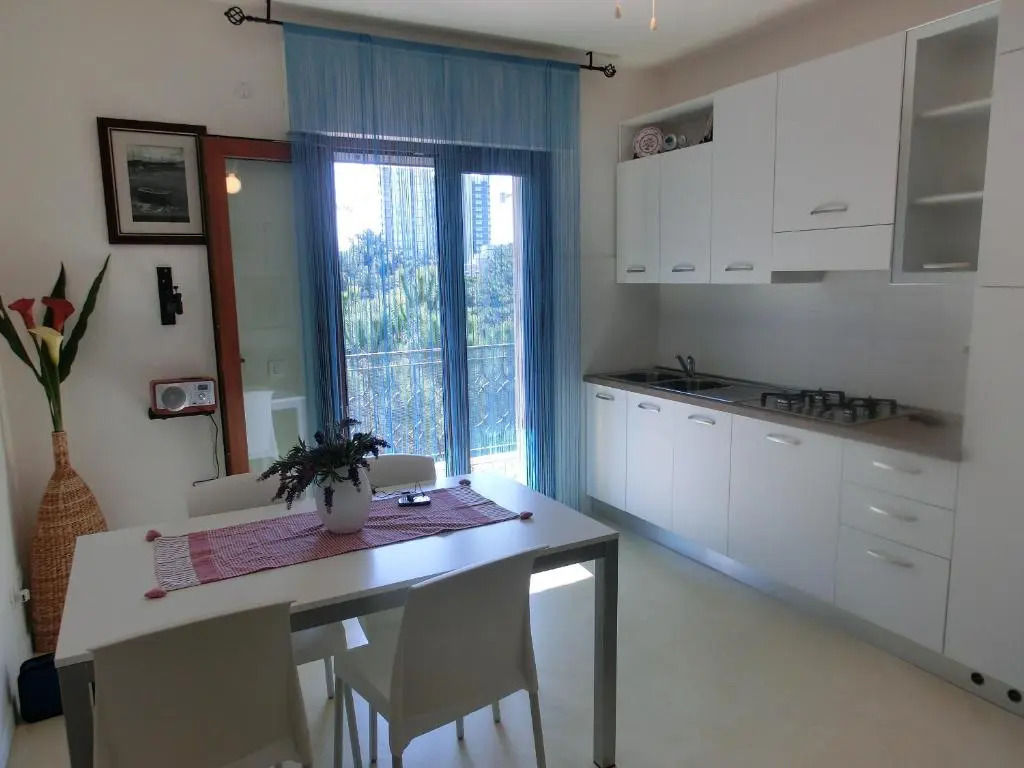 Lovely Renovated Flat With Terrace - Beahost