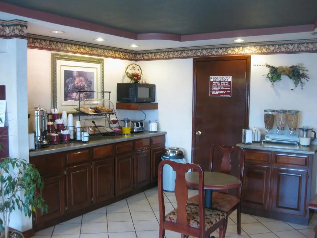 Executive Inn and Suites Jackson