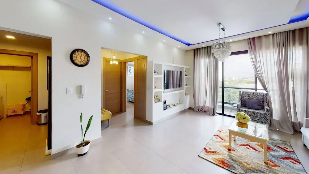 Luxury Condo 1 Br Pool Excellent Location