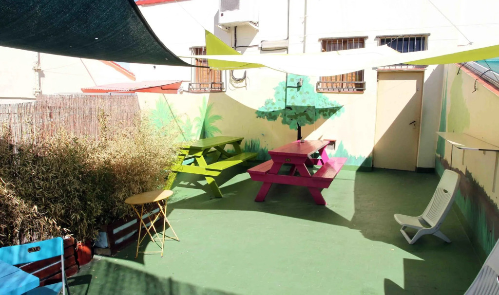 Red Nest Hostel