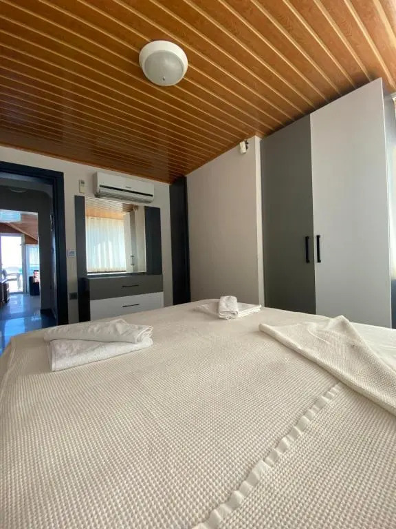 Seaside Apart Hotel