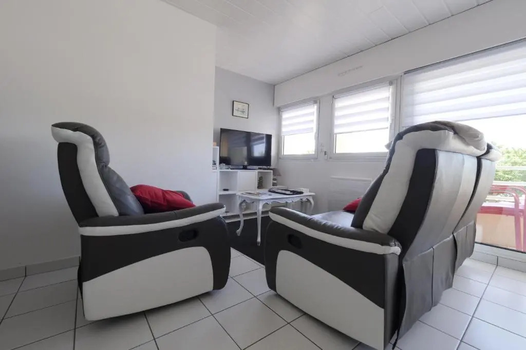 Un appartement sur la marina de St-Gilles