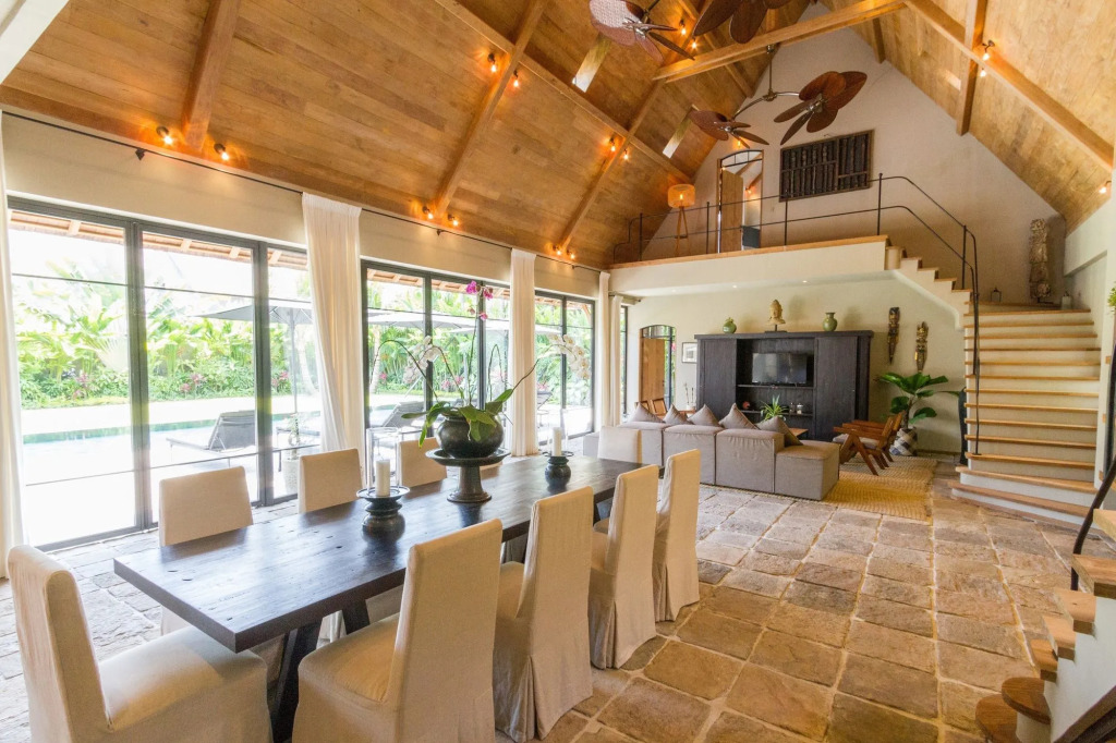 Villa Taijasa - Luxury 5BR Villa with 20m Pool