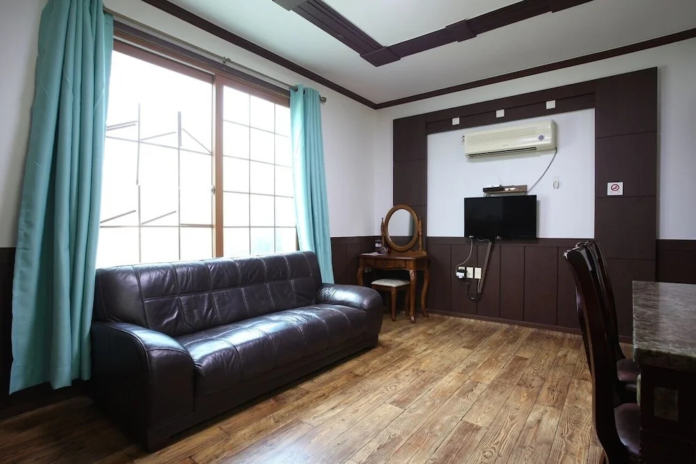 Anmyondo Pet Pension Dosirock