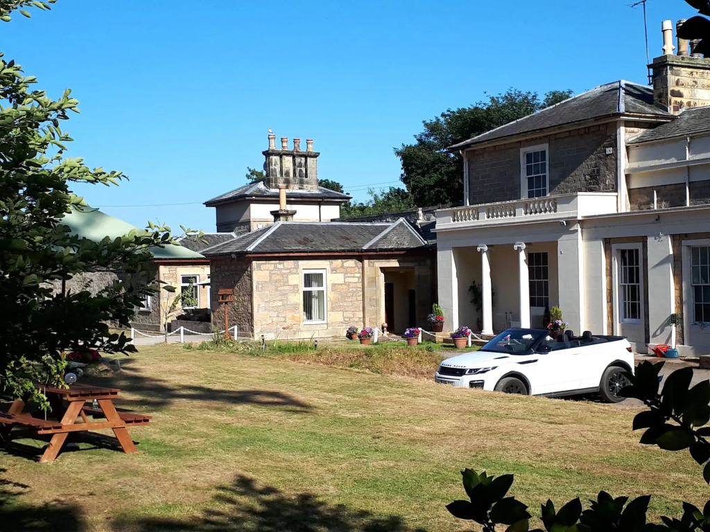 Darwin Cottage Self Catering in Elgin