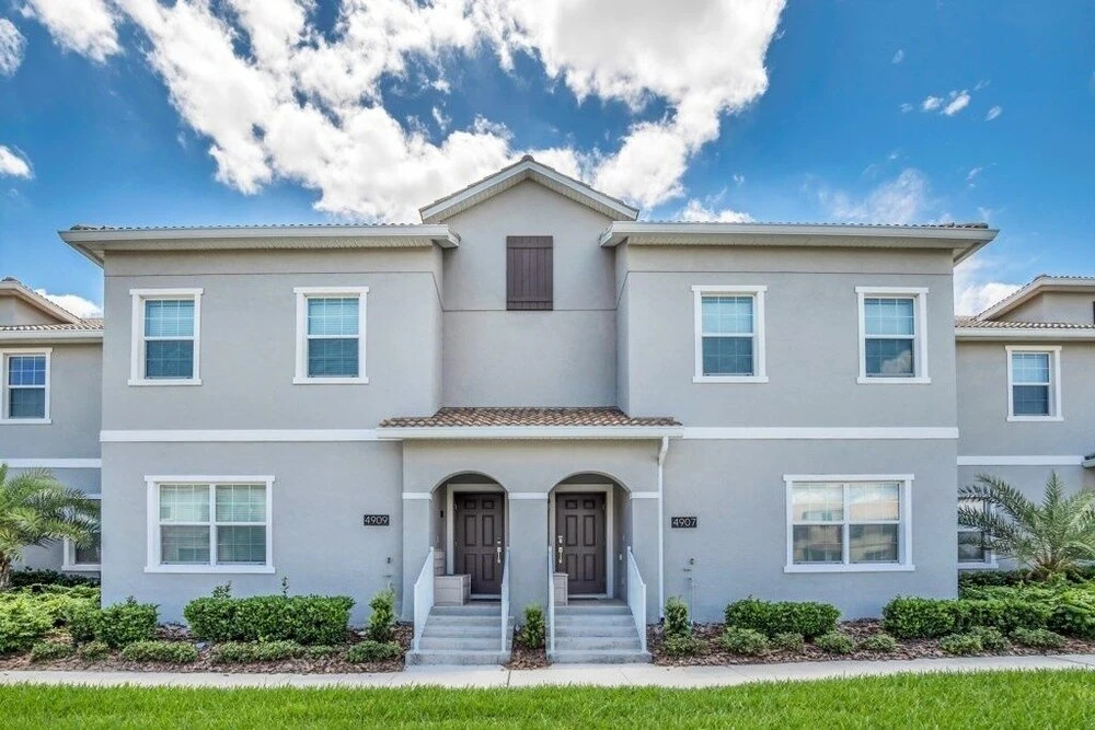 Storey Lake Amazing Resort 4 Bedroom Home! 4 Townhouse by Redawning