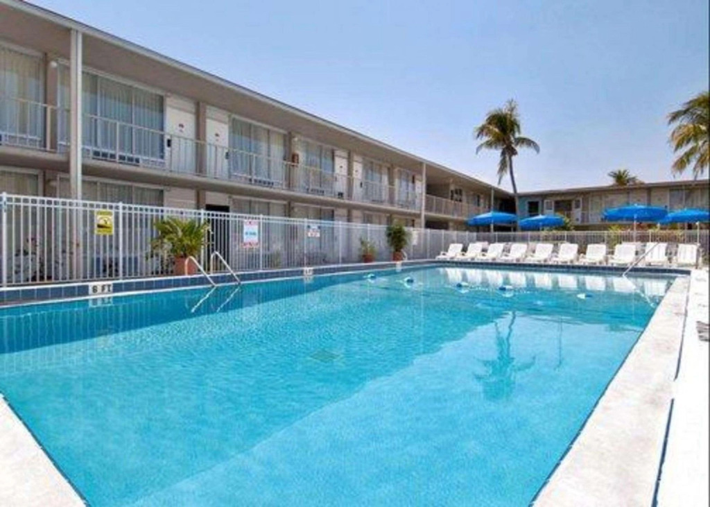 Ramada Stuart