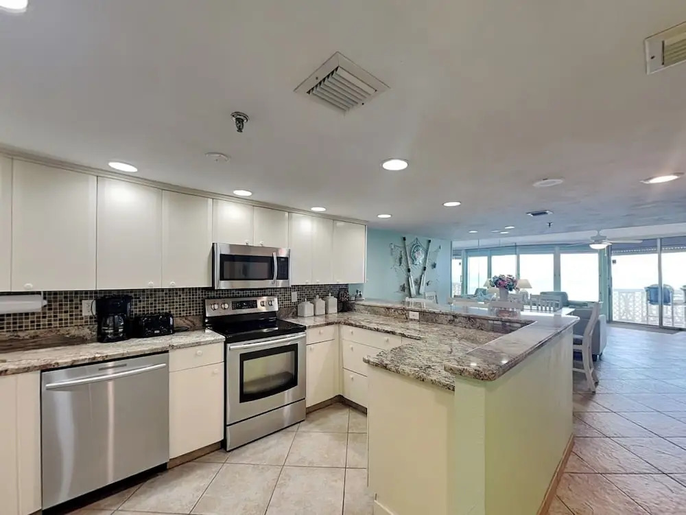 Oceanside Retreat 804-805