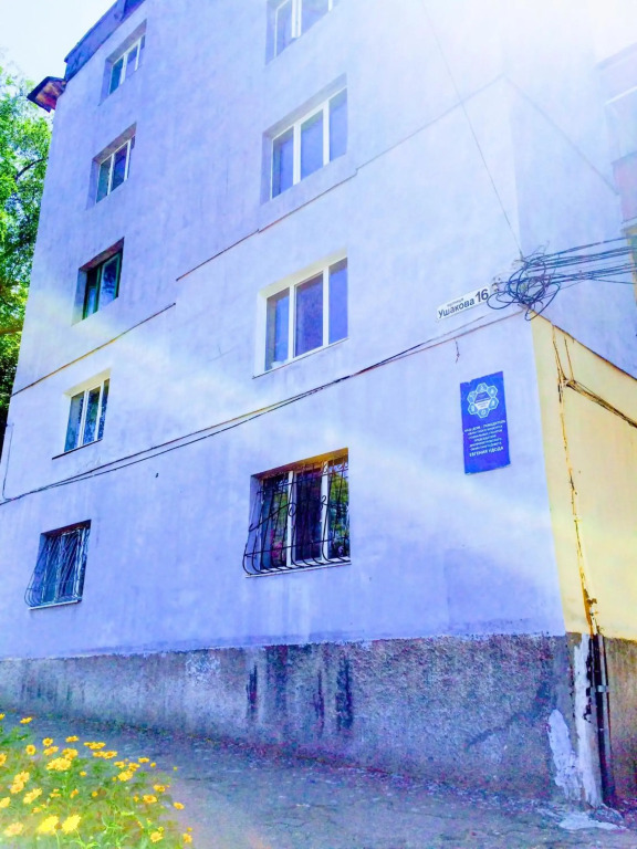 Apartment Ushakova 16