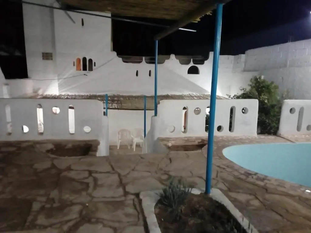 Tlat House