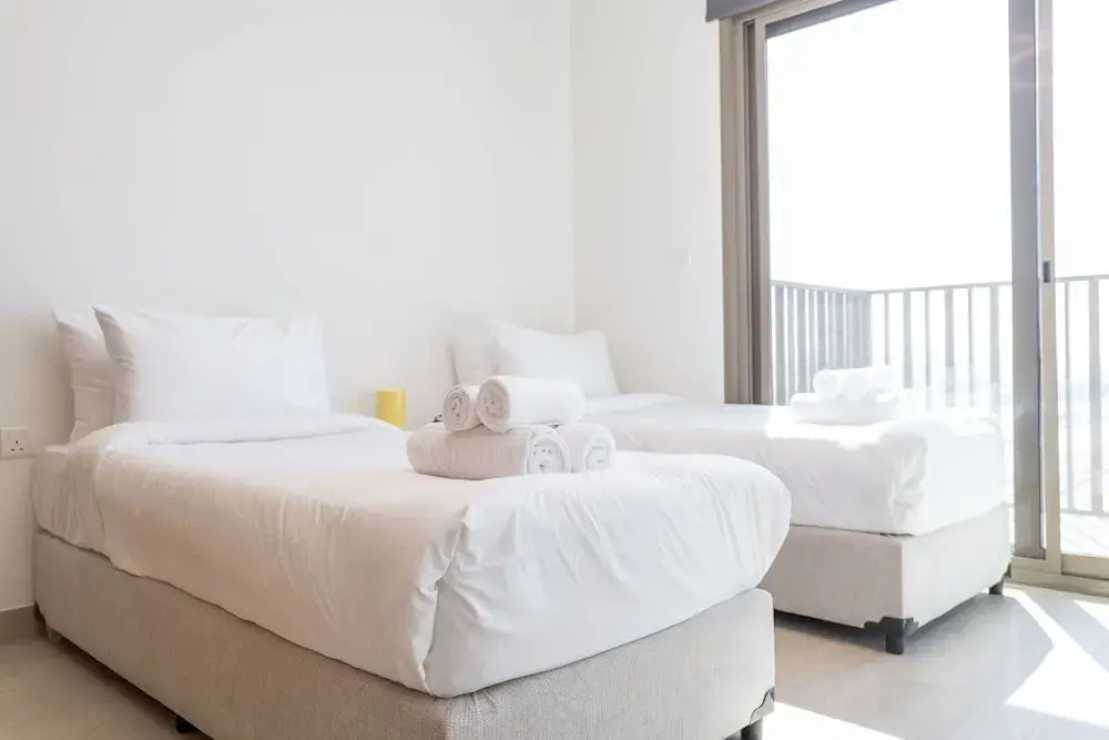 Modern and Peaceful 2 Bedroom in Amber by Azizi