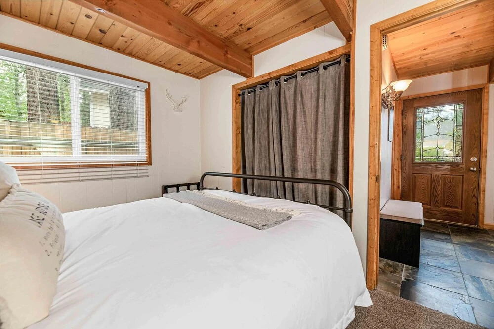 101 - Baby Bear Cabin