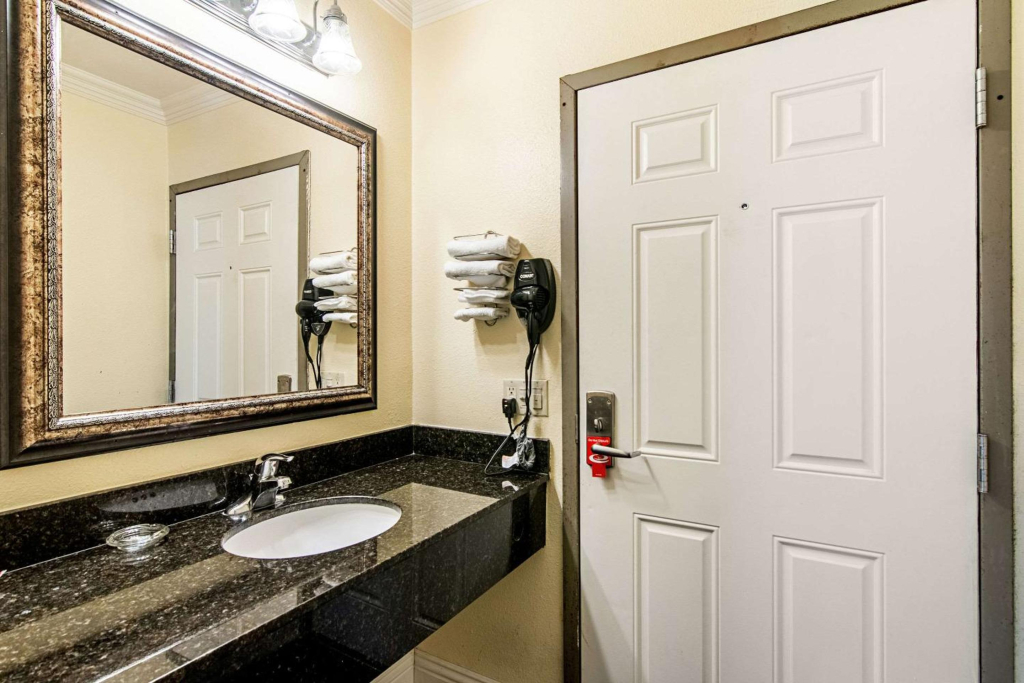 Econo Lodge Long Beach I-405