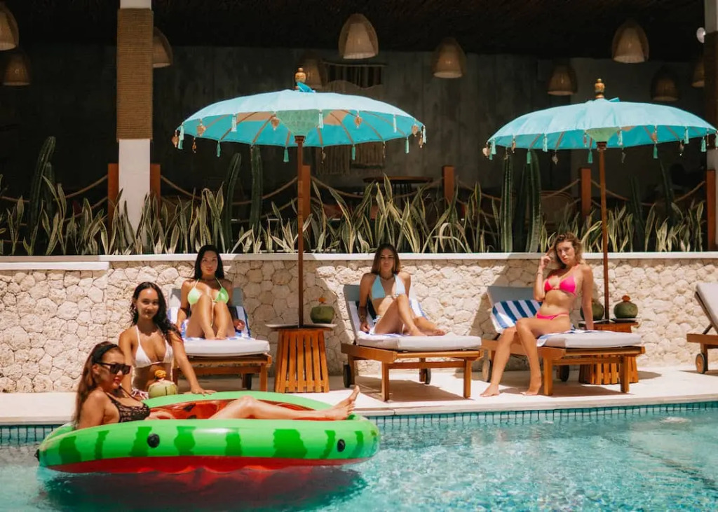 Roomates Beach Hostel Canggu by Ini Vie Hospitality