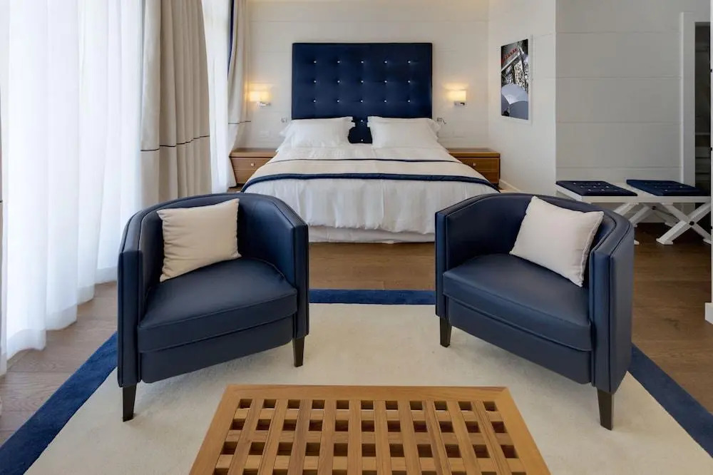 Yacht Club Marina di Loano | UNA Esperienze