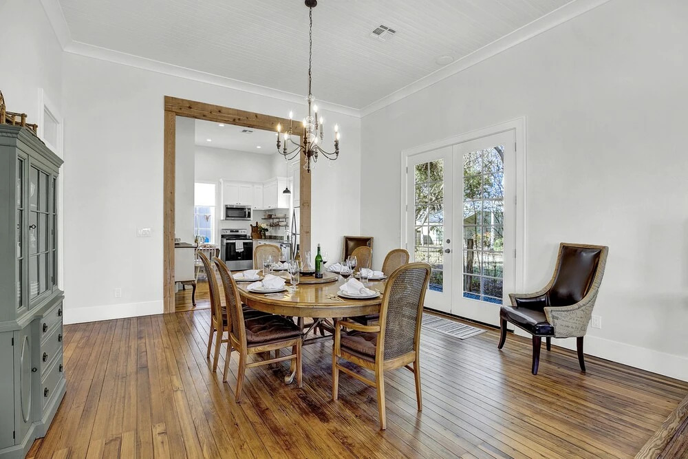New! Luxurious Home W/wine Cellar & Firepit!