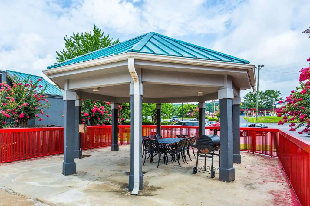 Econo Lodge Oxmoor