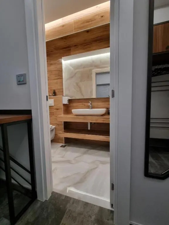 Up Apartments