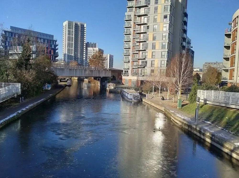 Lovely Luxury 1-bed Apartment in Wembley