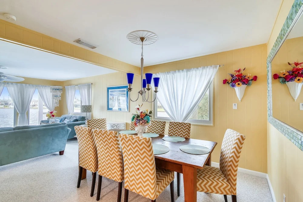 Baydream Believer! 5 Bedroom Home
