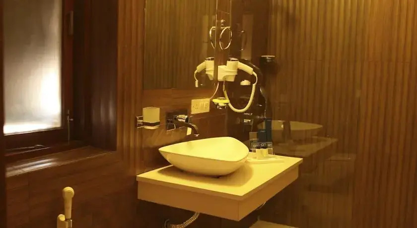 Ahuja Residency Casa