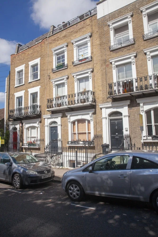 Wonderful studio in Barnsbury Village