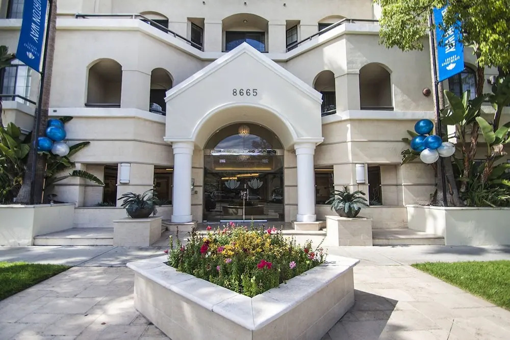 Beverly Hills luxury 2 Bed 2 Bath