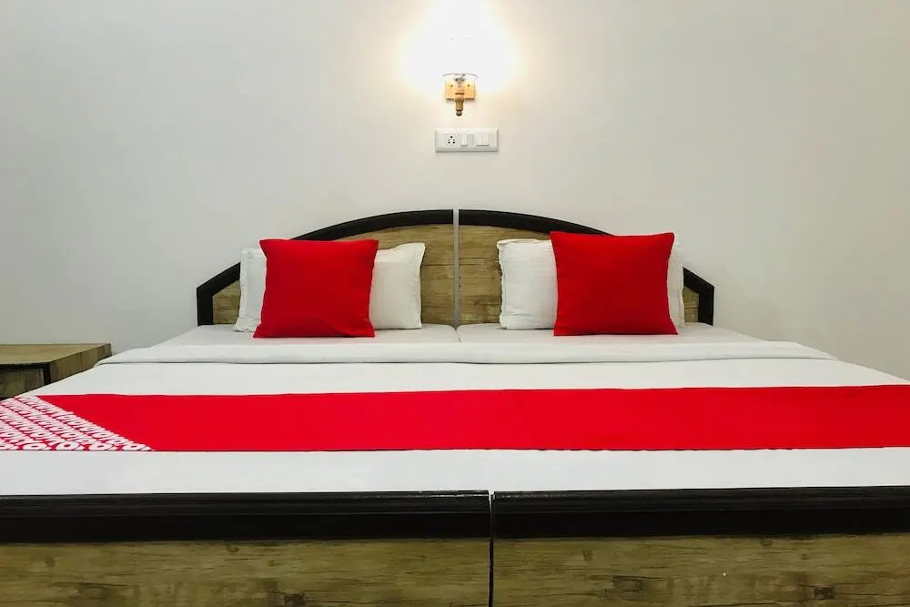Hotel Sahaj Villa by OYO Rooms