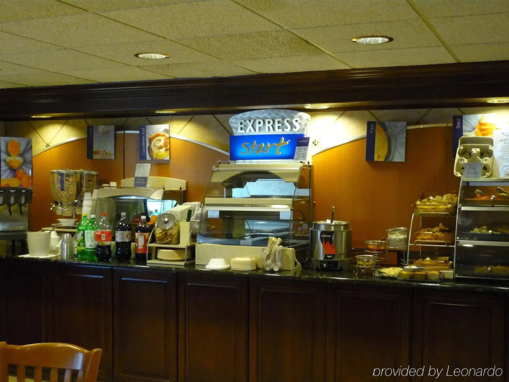 Holiday Inn Express Beloit