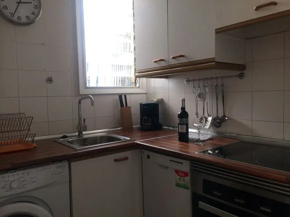 Avenida Apartments Giralt