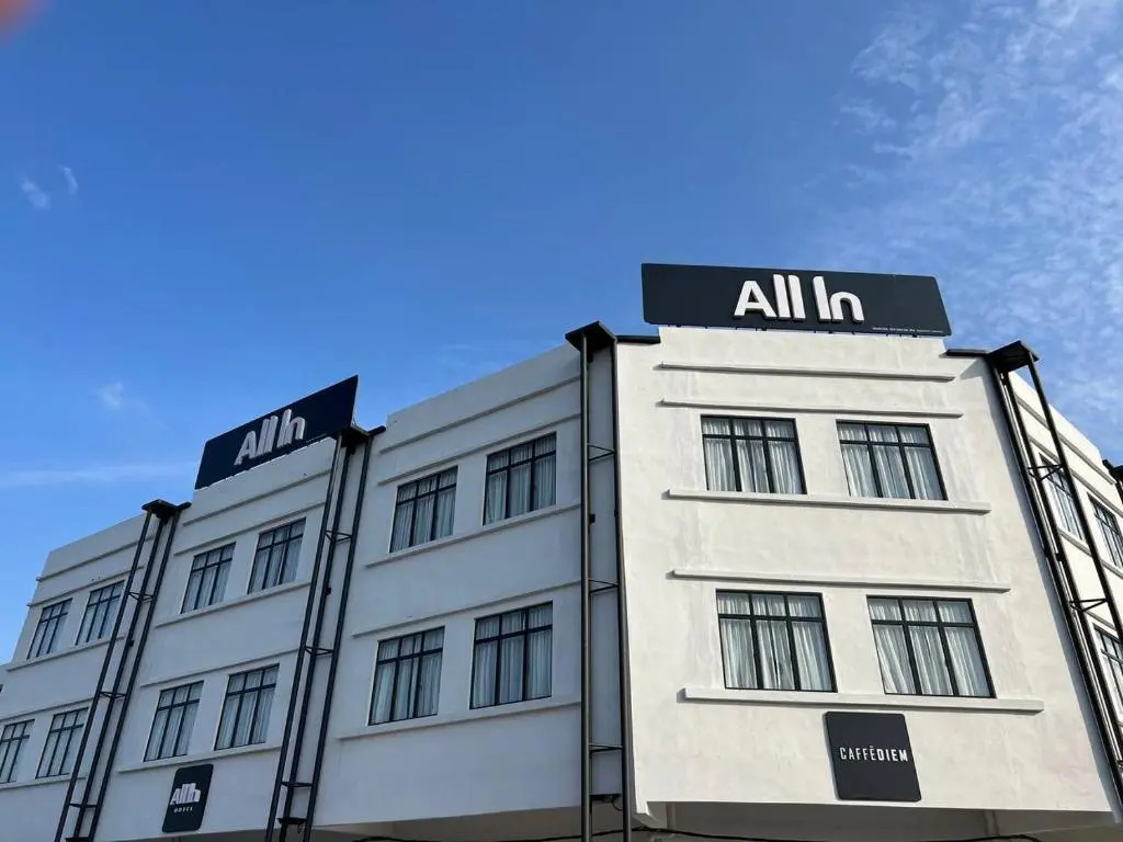 All In Hotel