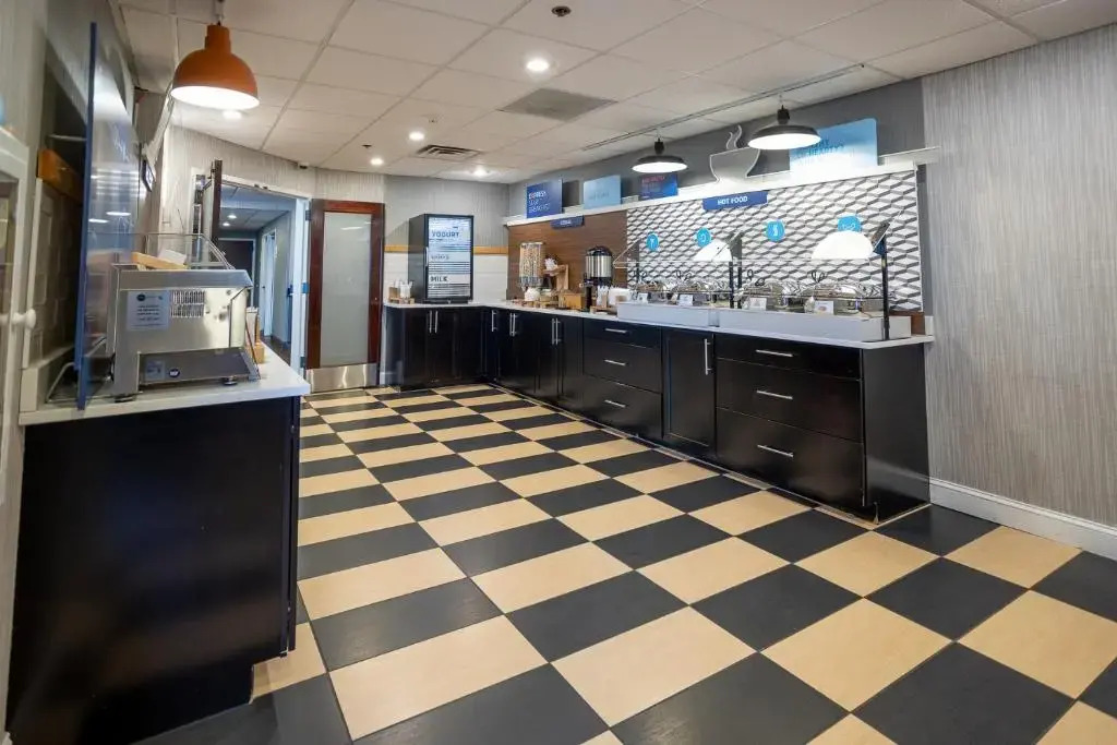 Holiday Inn Express - Newark Airport - Elizabeth by IHG