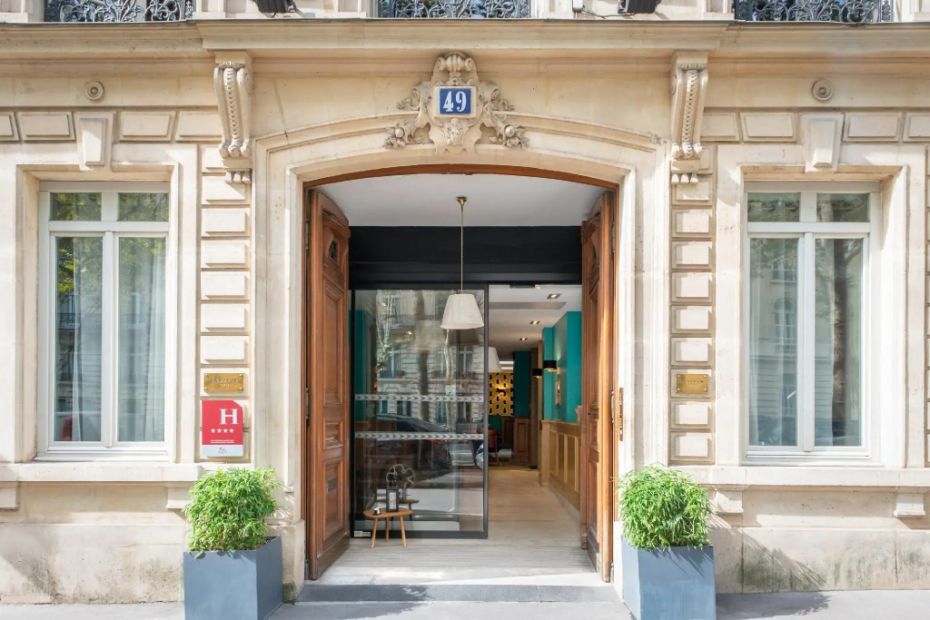 Hôtel Helzear Champs-Elysées by Esteem