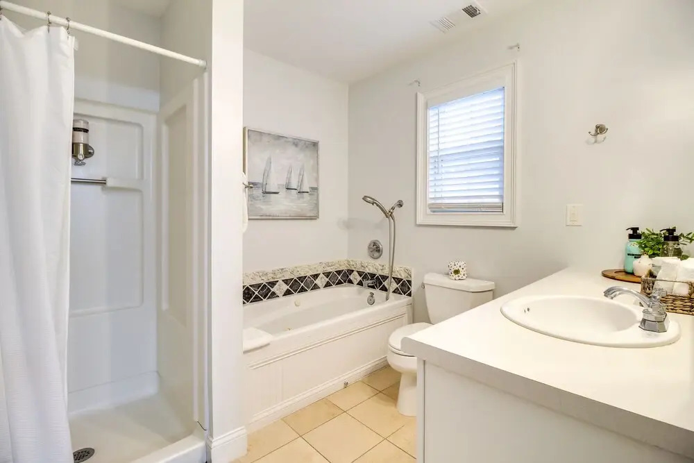 Elegant Tybee Island Townhome, Steps to Beach