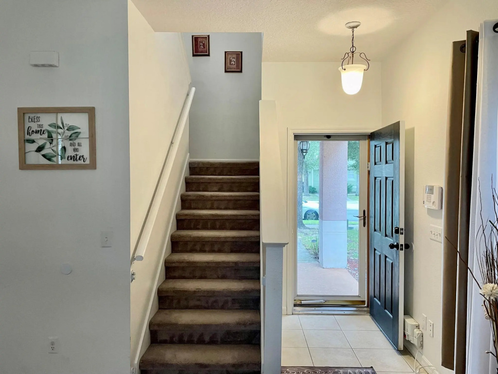 Grand Holiday 4BD Pool Home at Disney & Universal