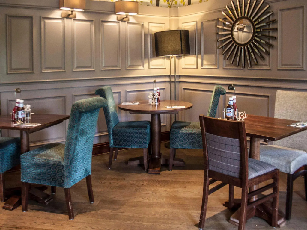 IBIS Wakefield East-Castleford, M62 J31