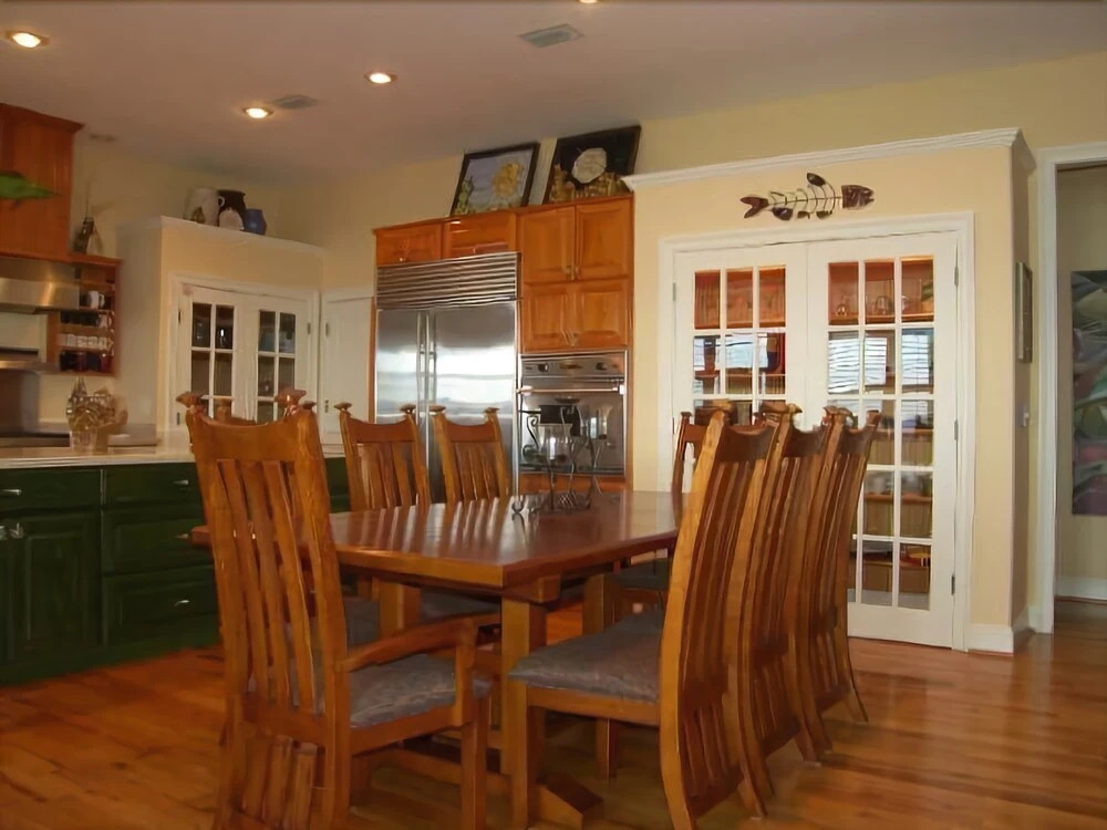 Grover s Place