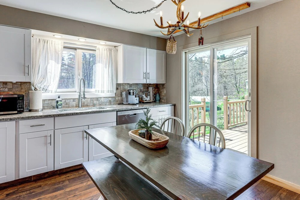 3 Mi to Lake George & Village: Family Home w/ Deck