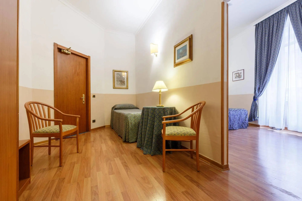 Hotel Paris