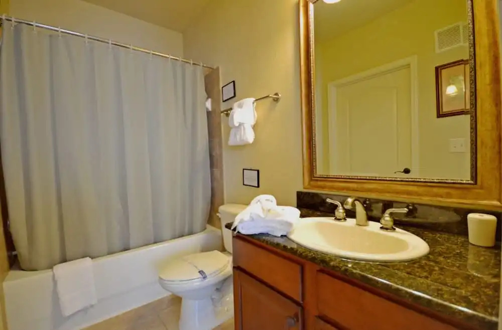 3 Bedroom Condo at Bella Piazza