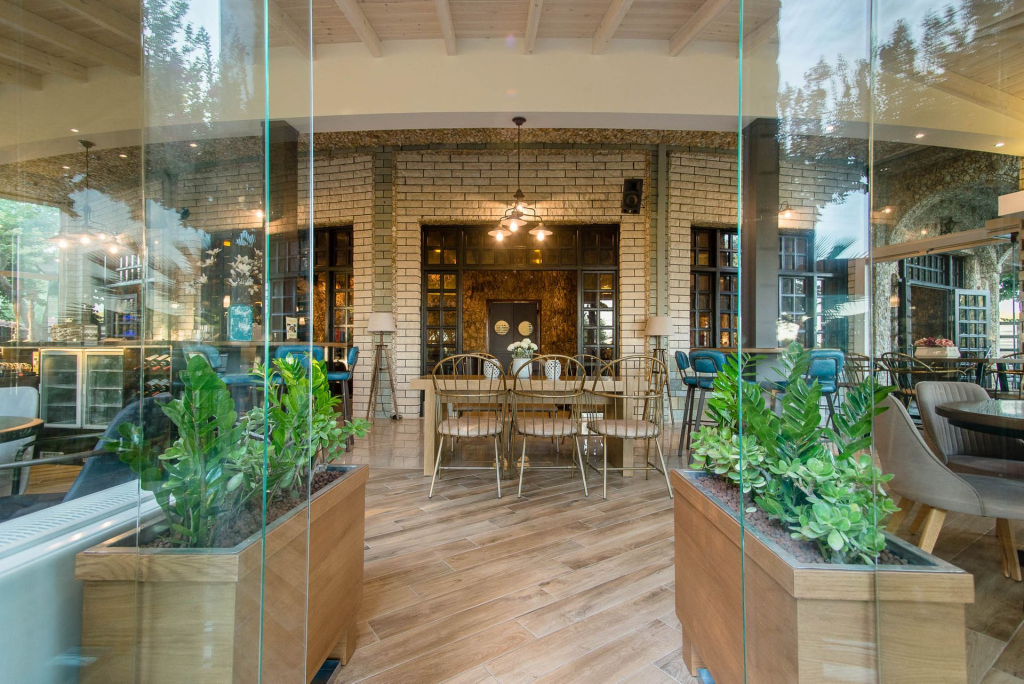 Nepheli Hotel