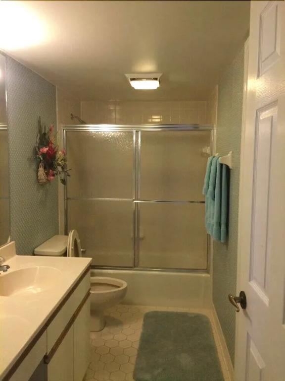215 Chad - 3 Br Condo