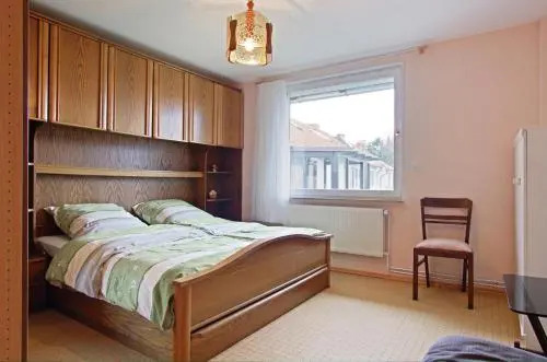 4 Private Single Rooms (4791)