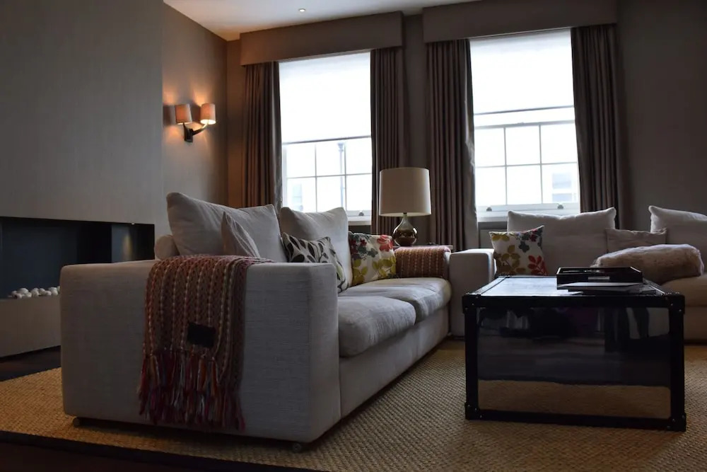 Knightsbridge 3 Bedroom House With Balcony