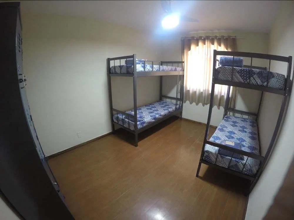 Le Monde Hostel - Suites e Camas